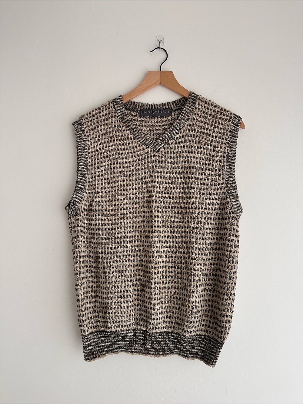 Jhane Barnes Beige and Black Knit V-Neck Sweater Vest